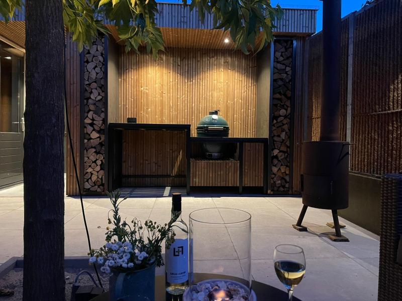 Project foto van Buitenverblijf met geïntegreerde buitenkeuken 