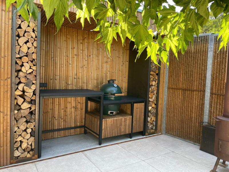 Project foto van Buitenverblijf met geïntegreerde buitenkeuken 