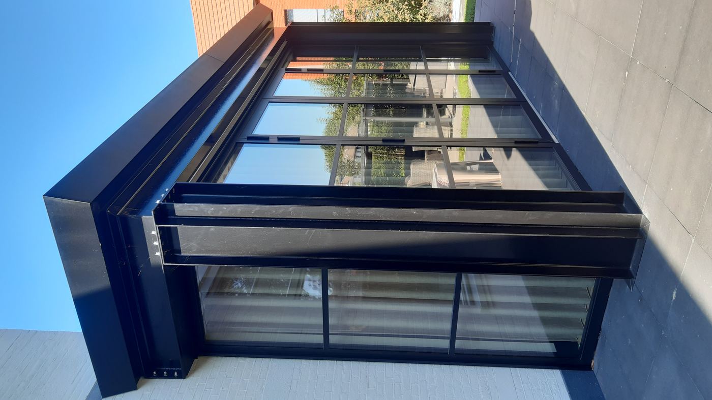 Moderne uitbreiding aanbouw