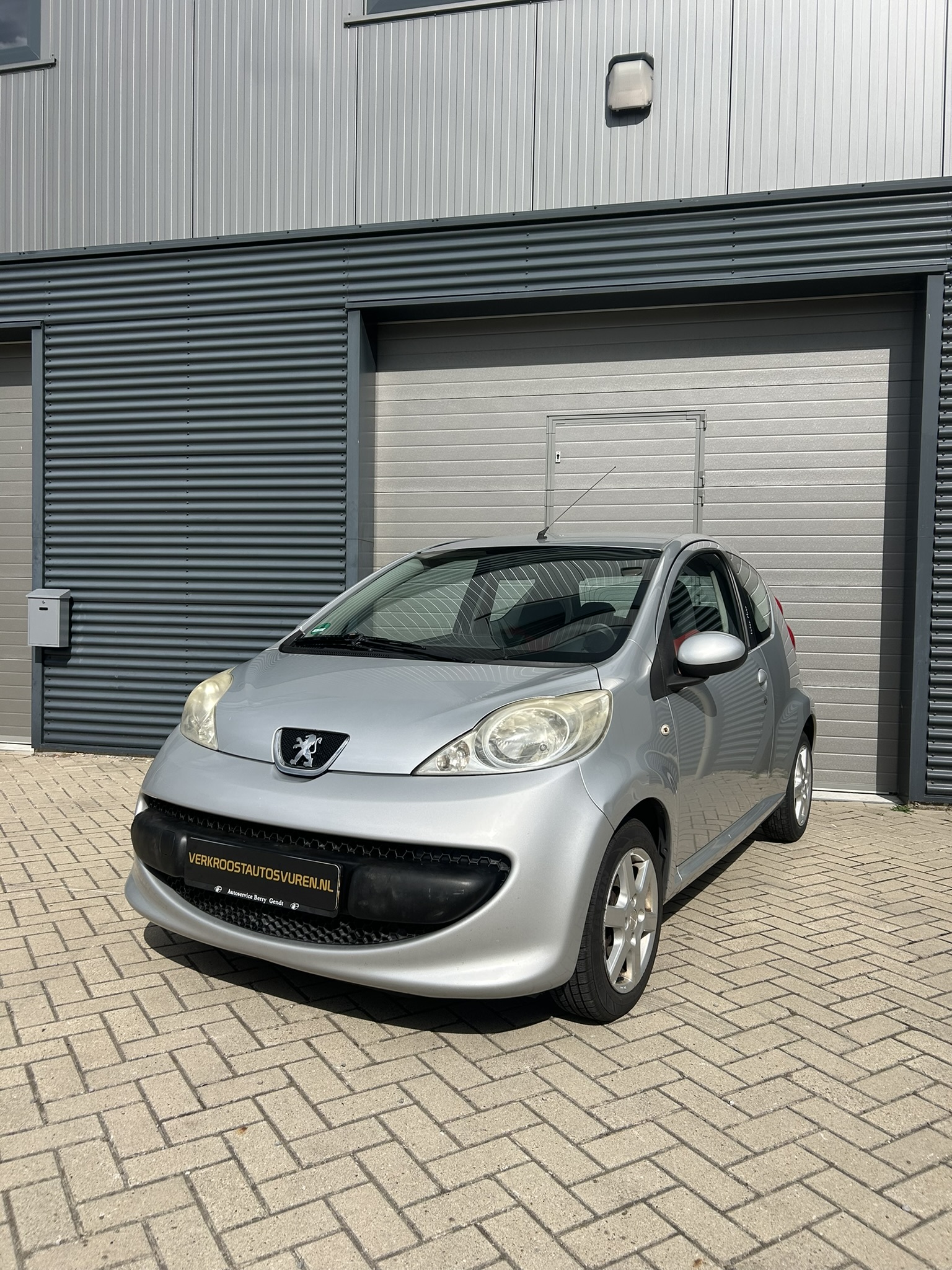 Peugeot 107 1.0 Grijs | airco | apk | carplay | lm velgen