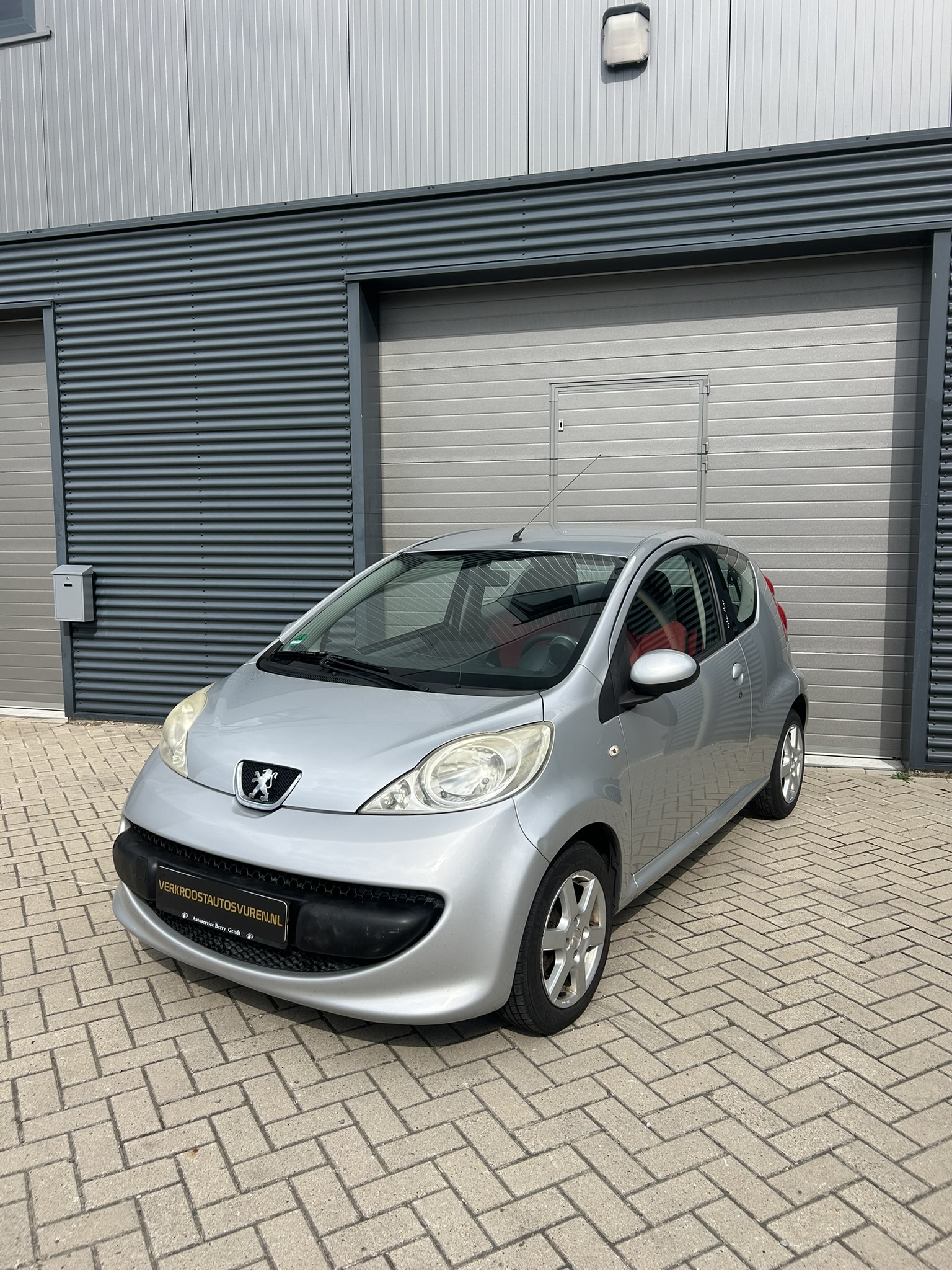 Peugeot 107 1.0 Grijs | airco | apk | carplay | lm velgen