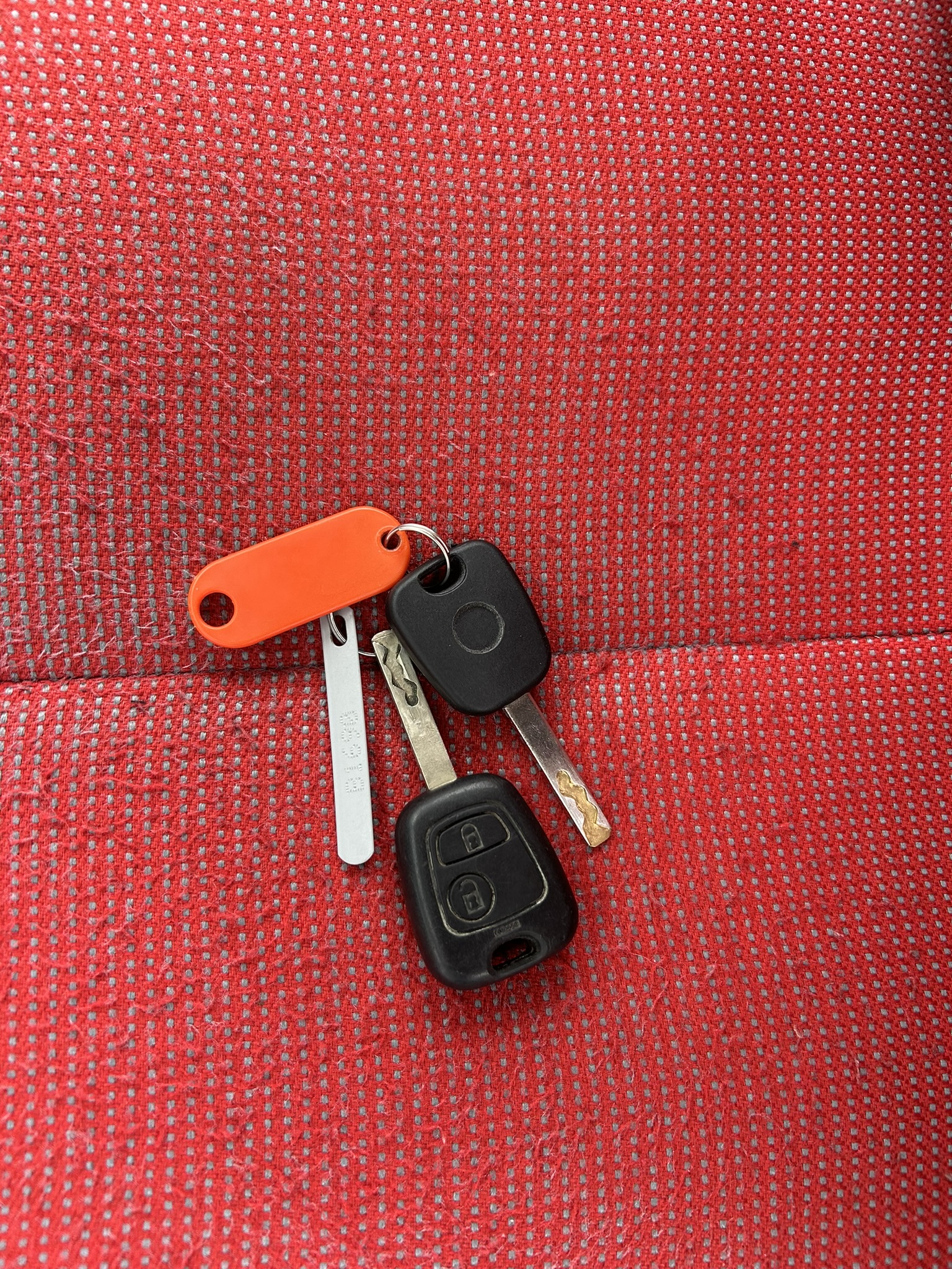 Peugeot 107 1.0 Grijs | airco | apk | carplay | lm velgen