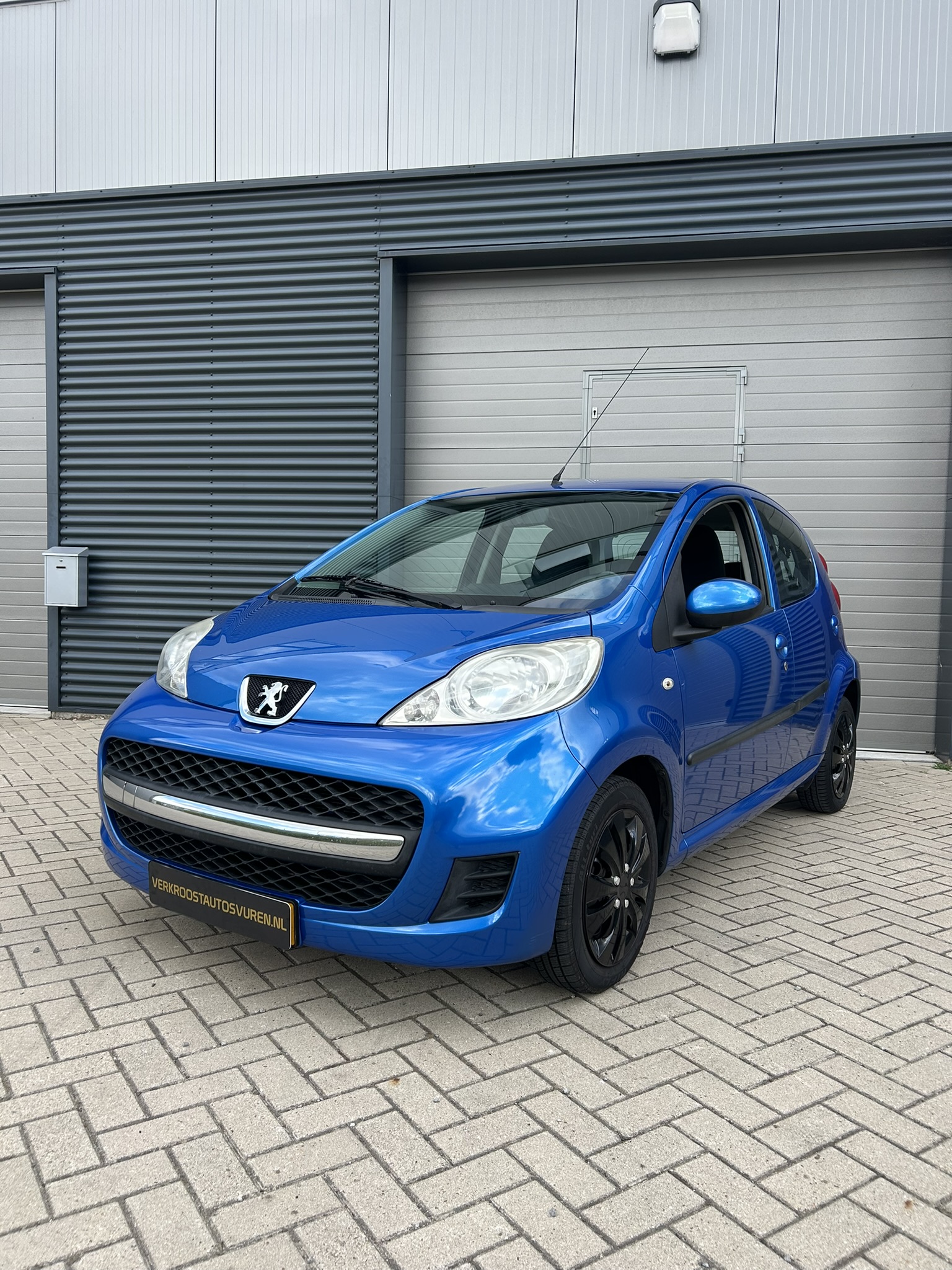Peugeot 107 1.0 5DR 2010 Blauw | airco | carplay |