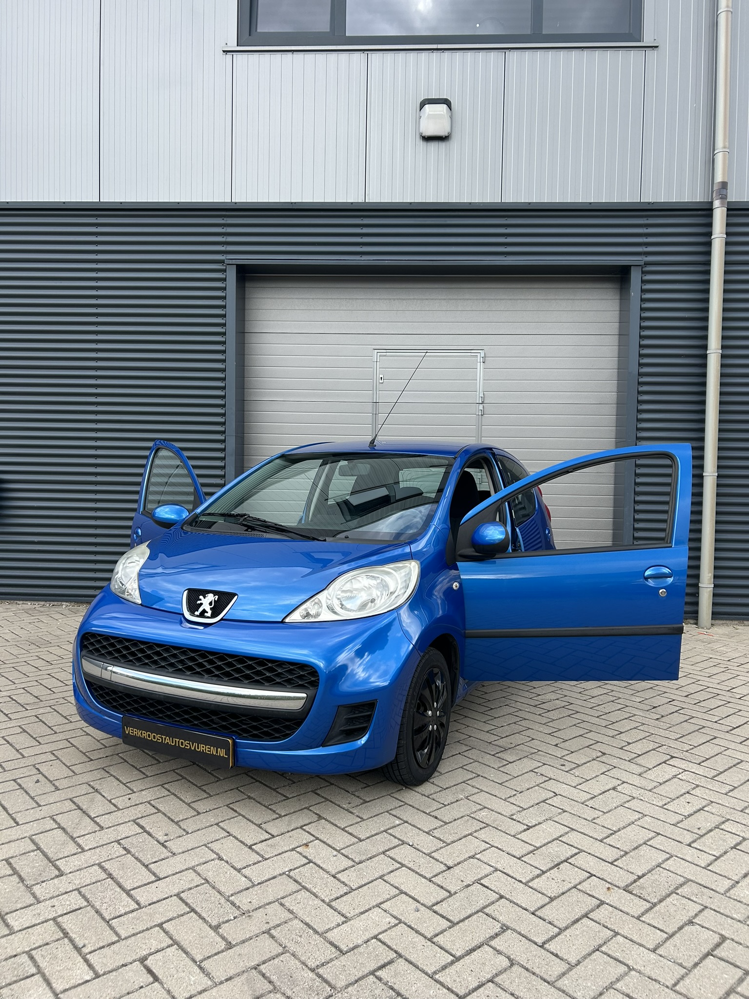 Peugeot 107 1.0 5DR 2010 Blauw | airco | carplay |