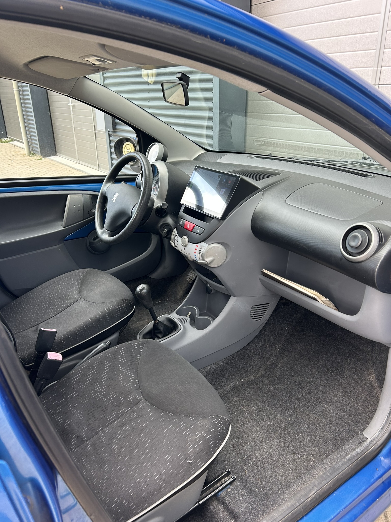Peugeot 107 1.0 5DR 2010 Blauw | airco | carplay |